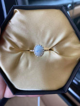 Load image into Gallery viewer, Queen Victoria Ring