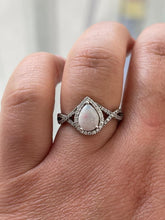 Load image into Gallery viewer, Amphitrite Ring (Solid Gold)