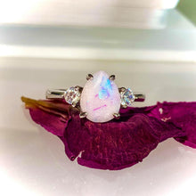 Load image into Gallery viewer, Hera Ring