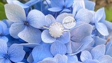 Load image into Gallery viewer, Queen Victoria Ring
